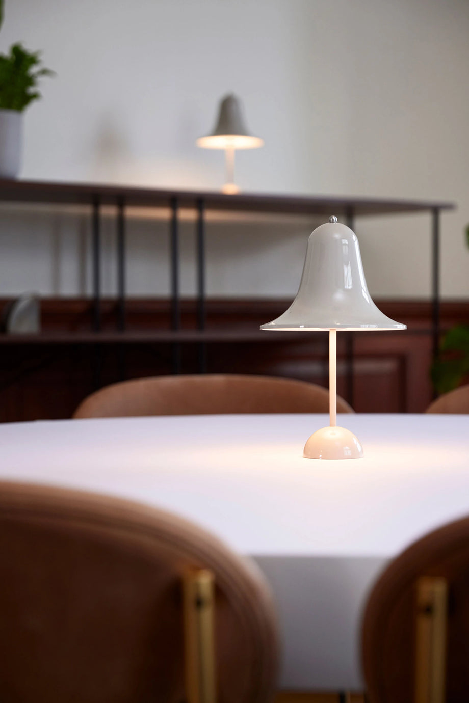 Pantop Portable Masa Lambası, Şarjlı, LED, 3 Kademeli Dim