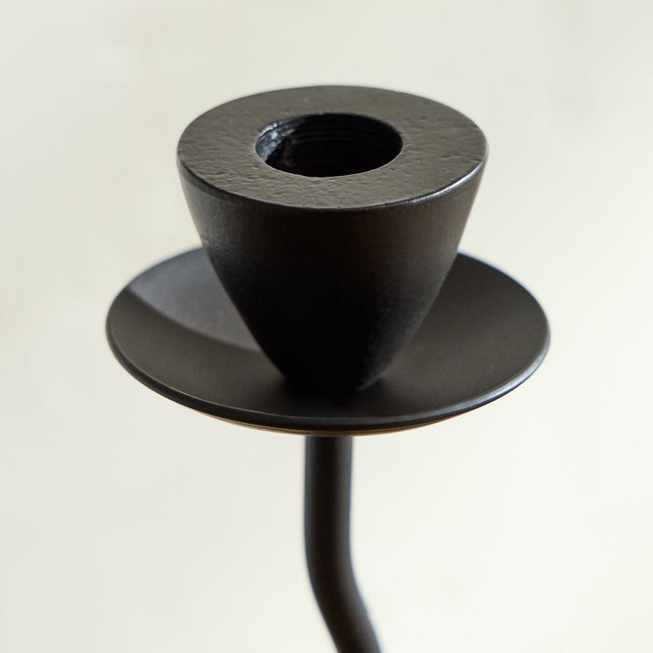 Zigzag Metal Konik Mum Tutucu, Antik Bronz Kaplama (Küçük, 11x21 cm)