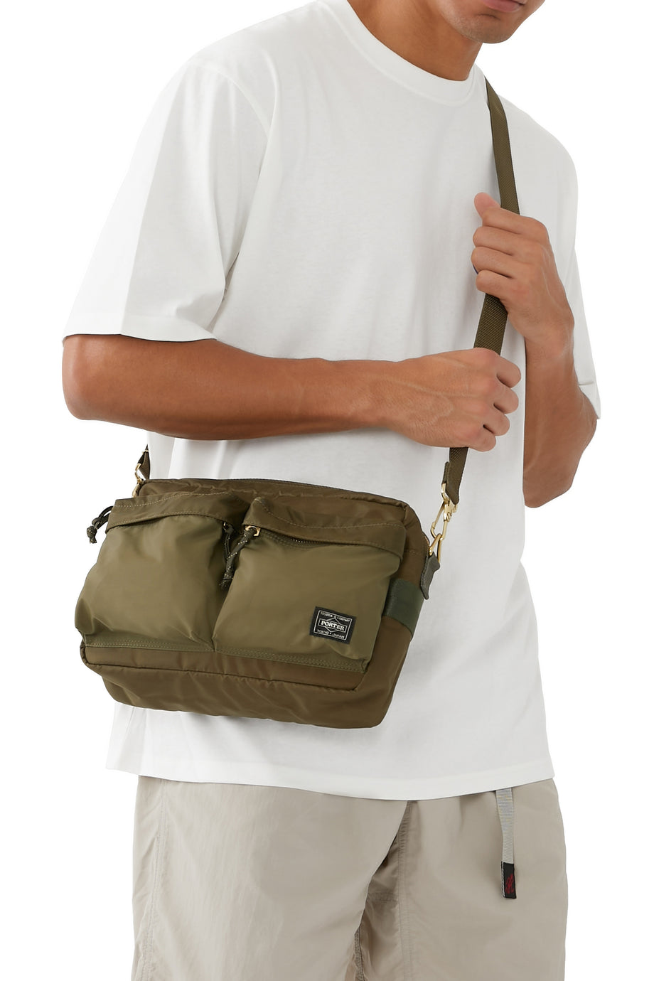 Fonksiyonel ve Şık Omuz Çantası