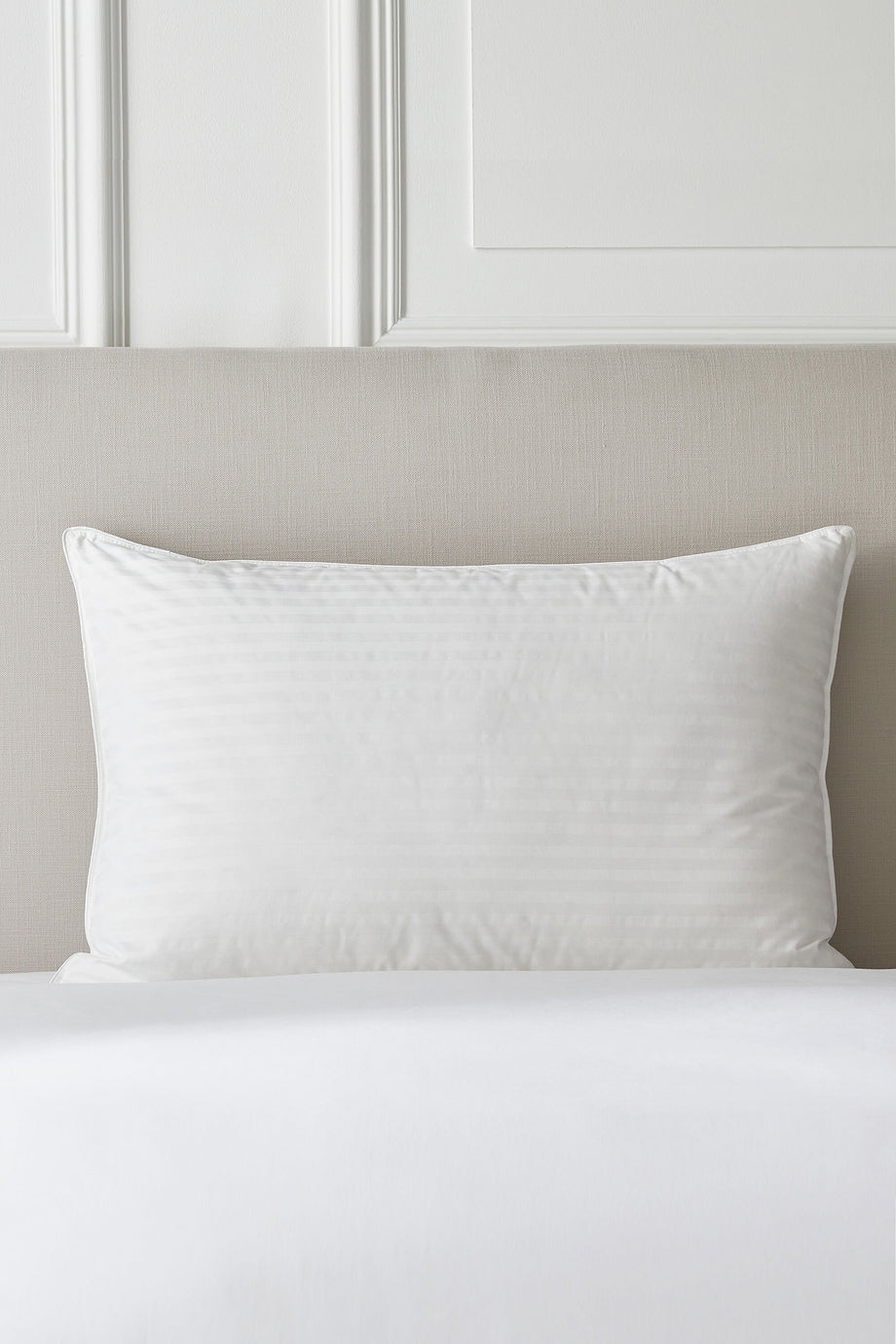 Lüks Macar Kaz Tüyü Yastık, Orta Destek, 50 x 90 cm