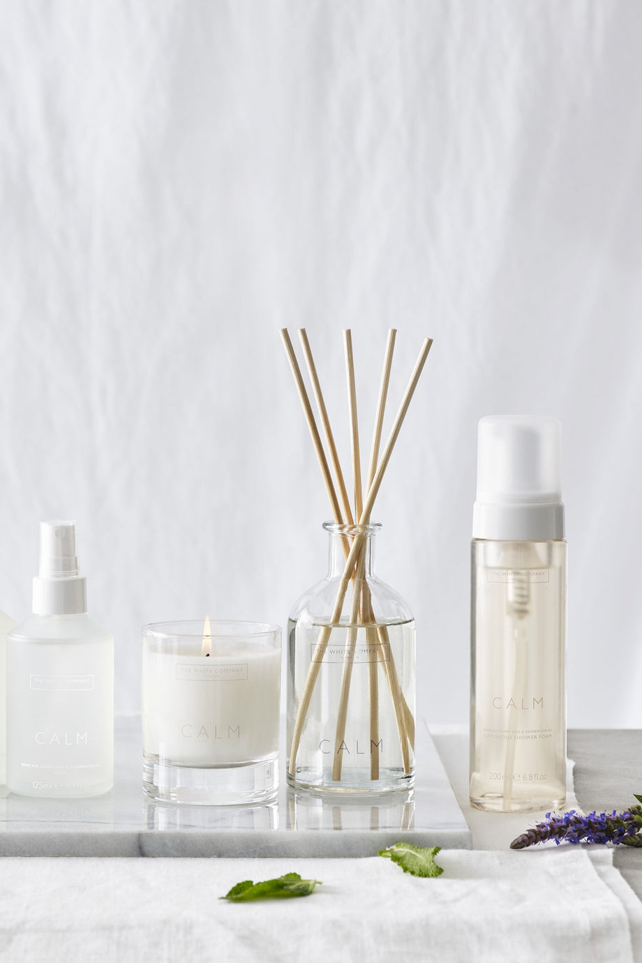 Sakin Aromaterapi Mumu Ardıç, Adaçayı ve Ylang Ylang Notaları