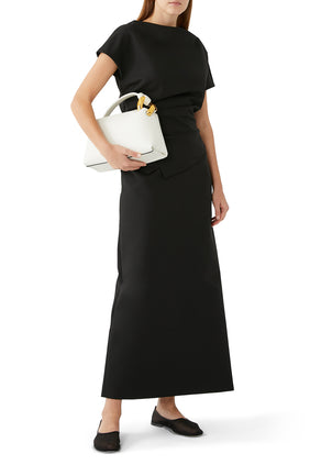 Modern Şıklık: Yün Yaka Detaylı Üst