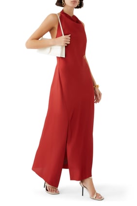 Halter Elbise - Şıklığın ve Rahatlığın Buluştuğu Tasarım