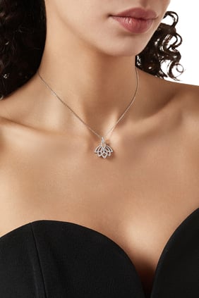 Lotus Çiçeği Kolye, 18 Ayar Beyaz Altın ve Pırlantalarla