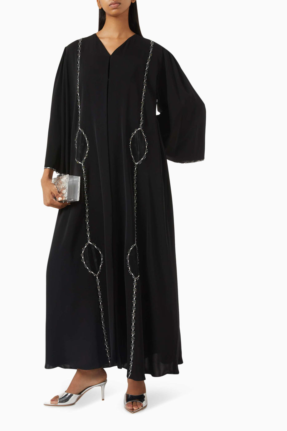 Şık Dikişli Abaya ile Gün Boyu Rahatlık ve Zarafet Sağlayın