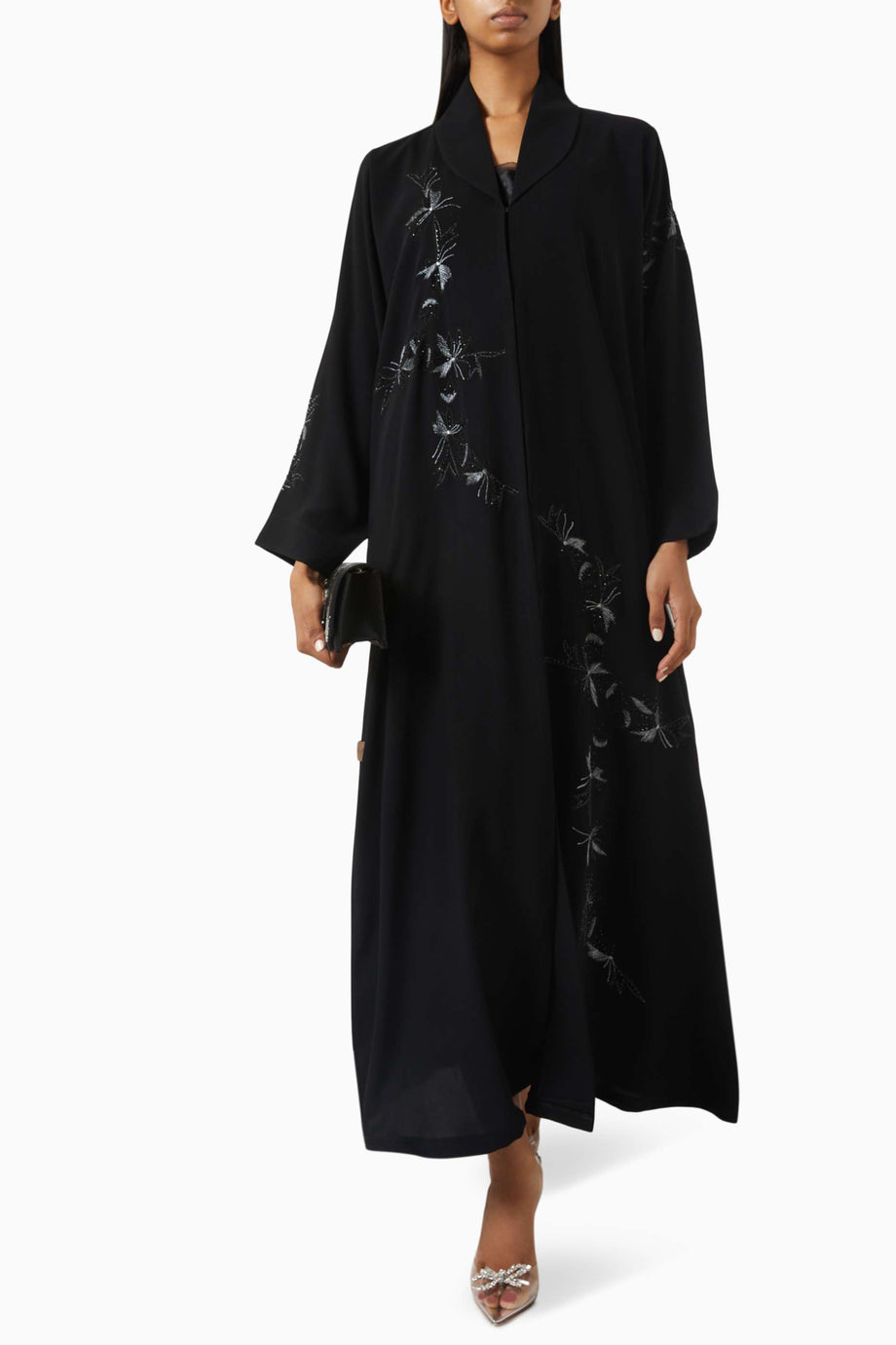 Şık İşlemeli Abaya Rahat Drape Uzun Kollu Ön Açılır Tasarım ile Her Ortama Uygun