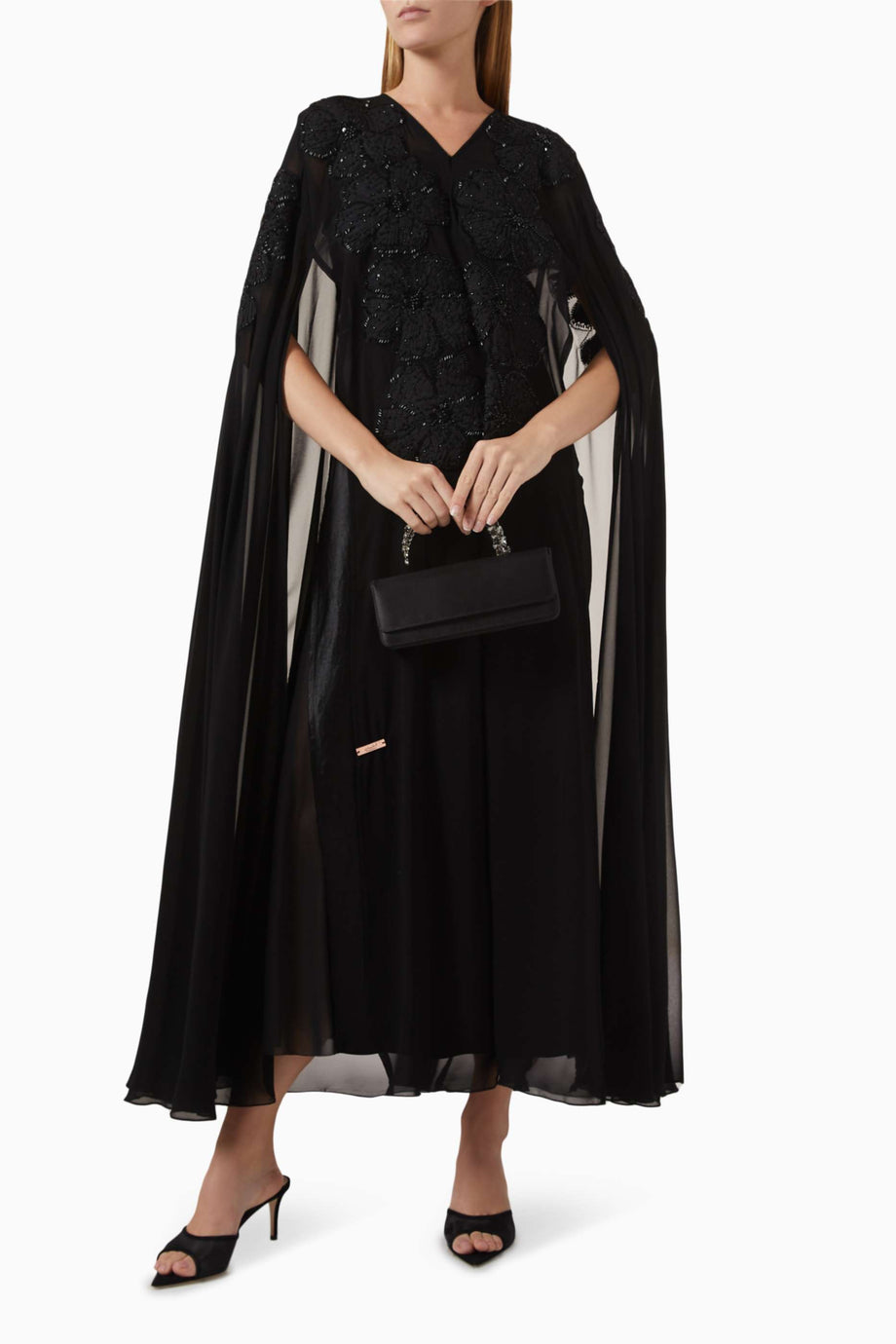 Şifon Çiçek Aplike Abiye Elbise Zarif Detaylar ile Göz Alıcı Akşamlar için Ideal