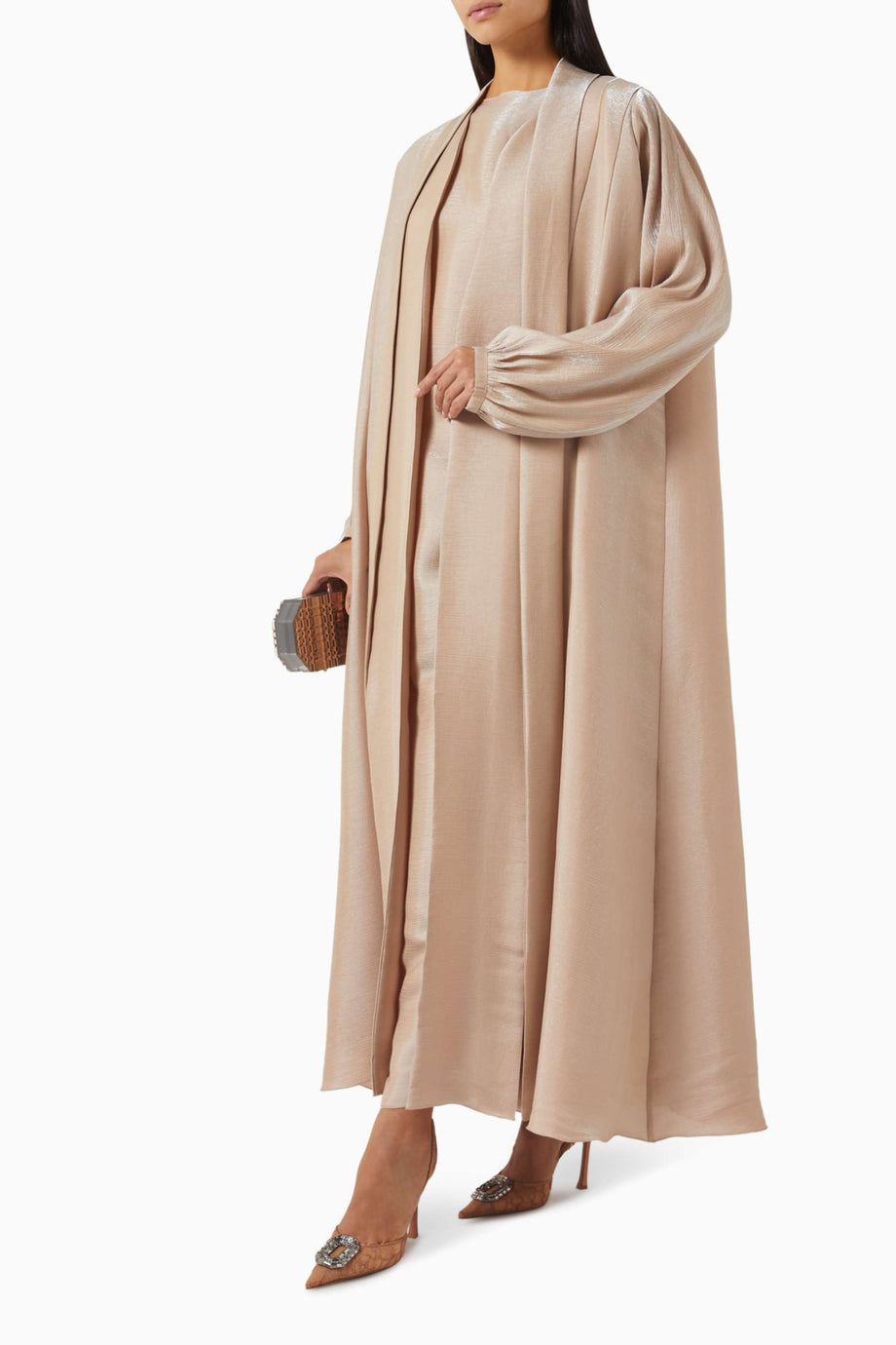 Şık 3 Parça Abaya Takımı Modern Elegans ile Konforu Birleştiriyor