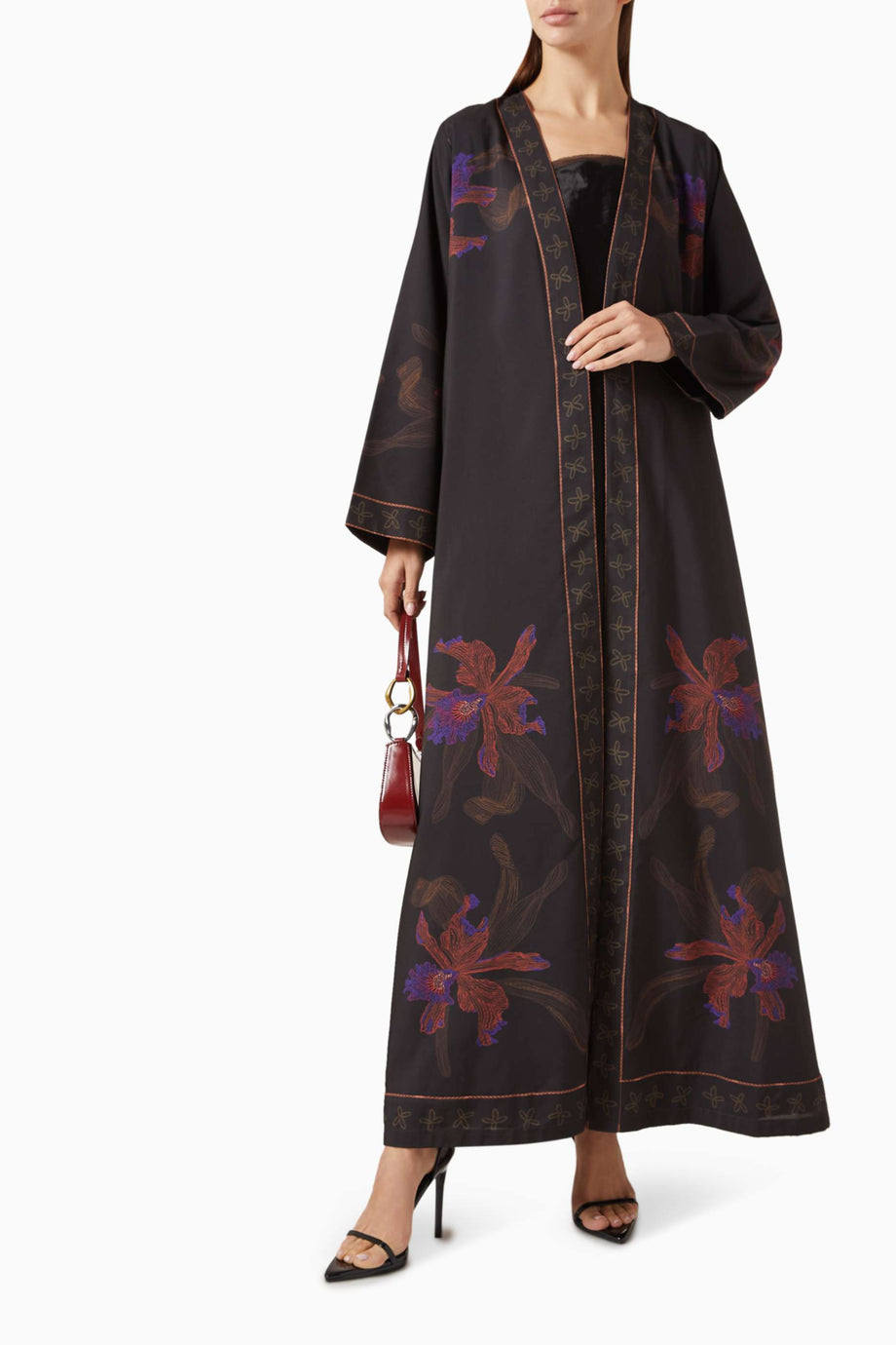 Lüks Tasarım ve Modern Dokunuşla Rahat Baskılı Abaya Modelleri