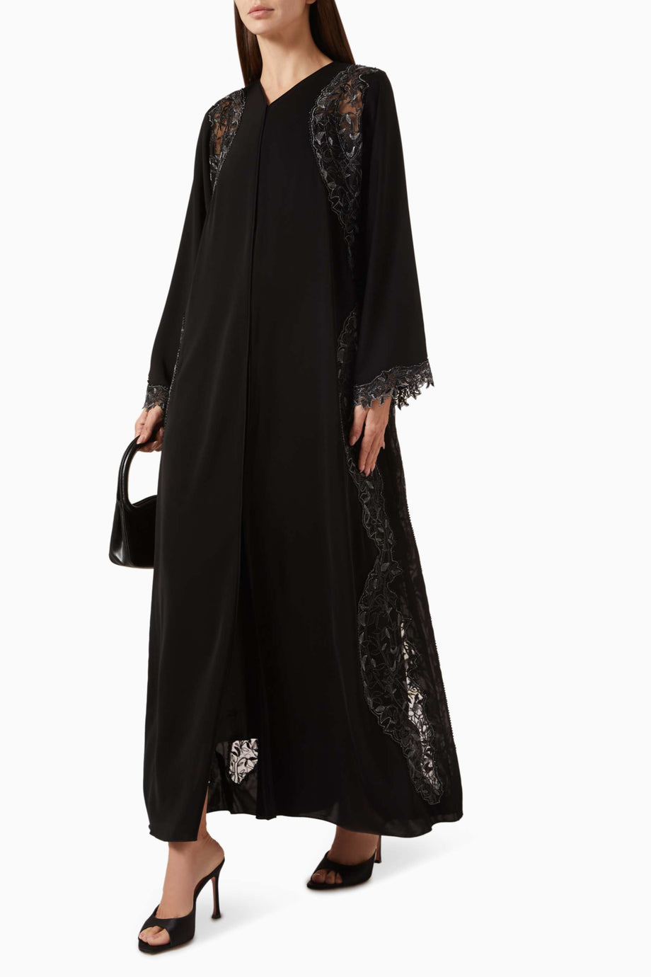 Dantel Detaylı Abaya Zarif Modest Giyim Parçası Gece ve Gündüz Kullanımı İçin İdeal