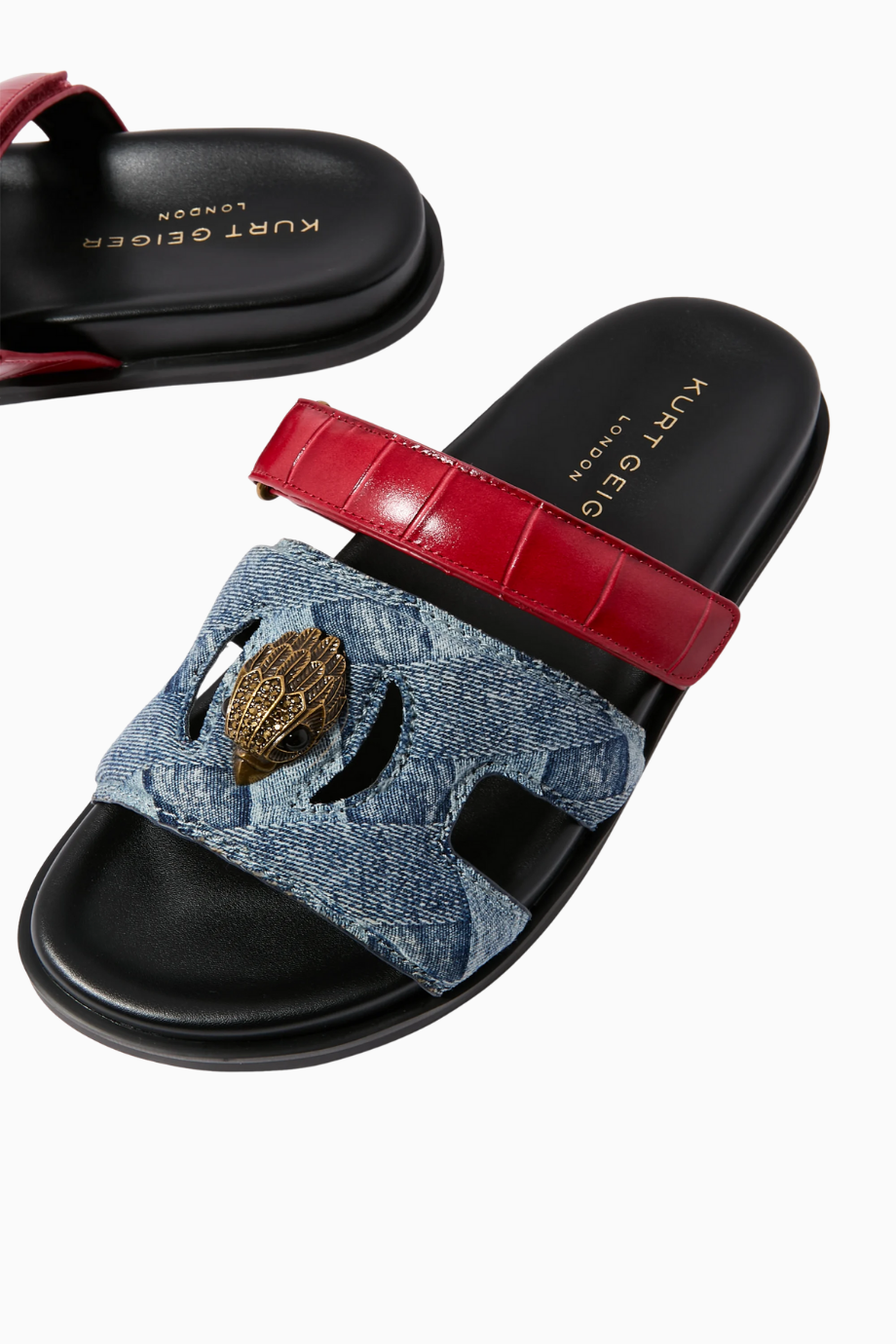 Eagle Cut Out Sandals, Düz Deri Sandalet ve Kartal Logolu Tasarım