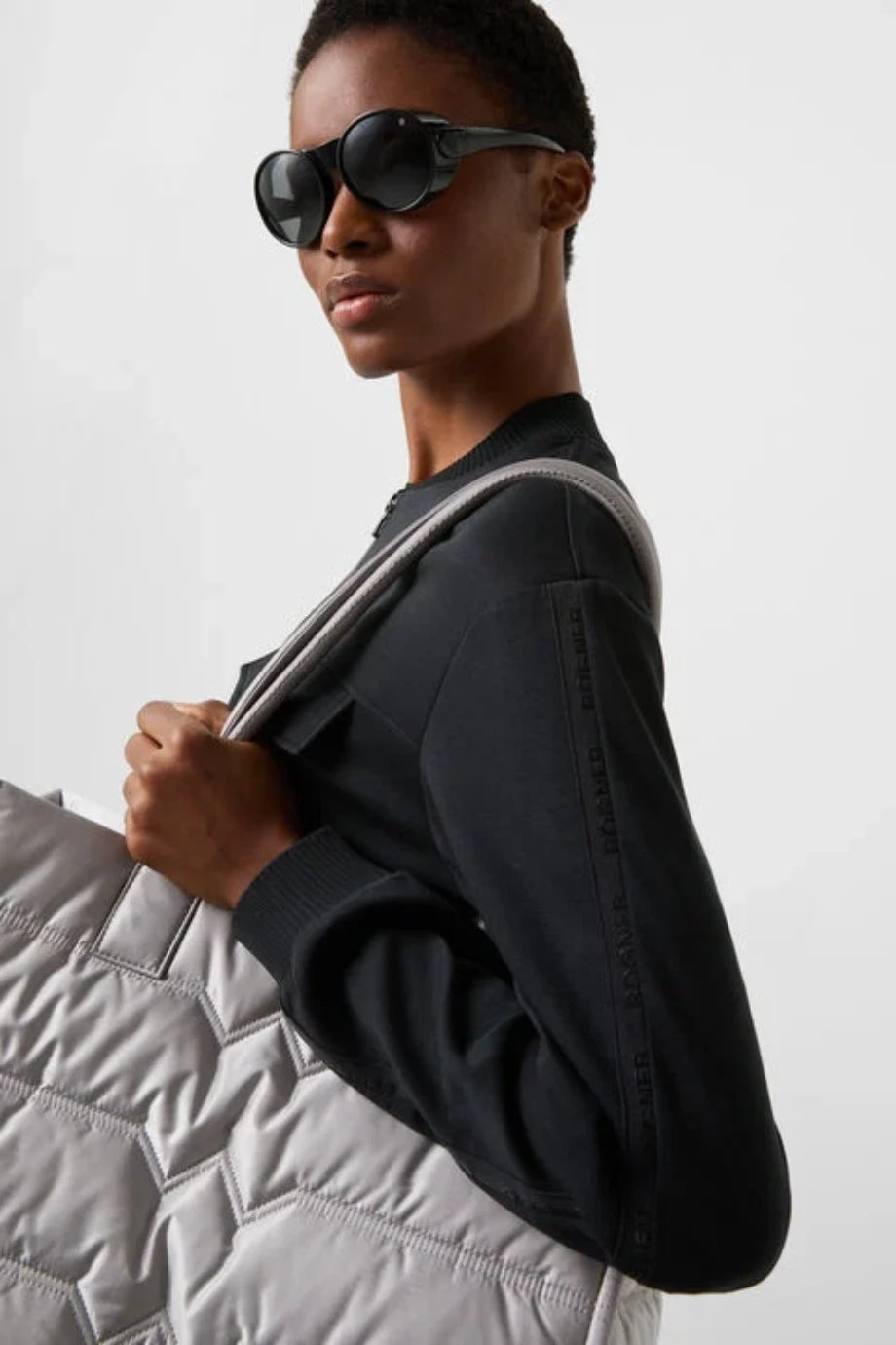 Nika Jersey College Yaka ve B-Logo Detaylı Kadın Ceket