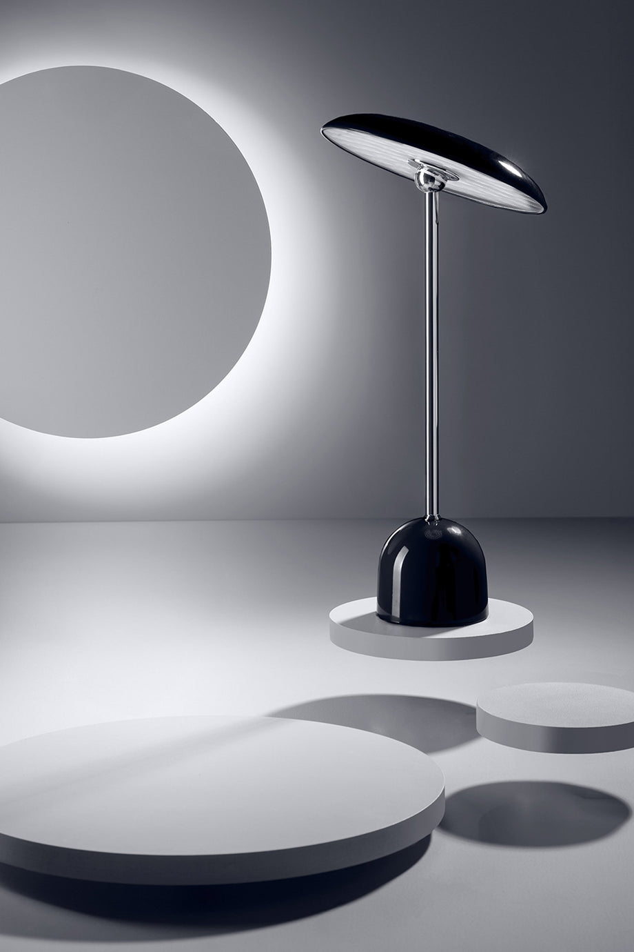 LED Flash Light, Masa Lambası, 50 cm, USB Şarjlı Parlak Yüzeyli Modern Tasarım