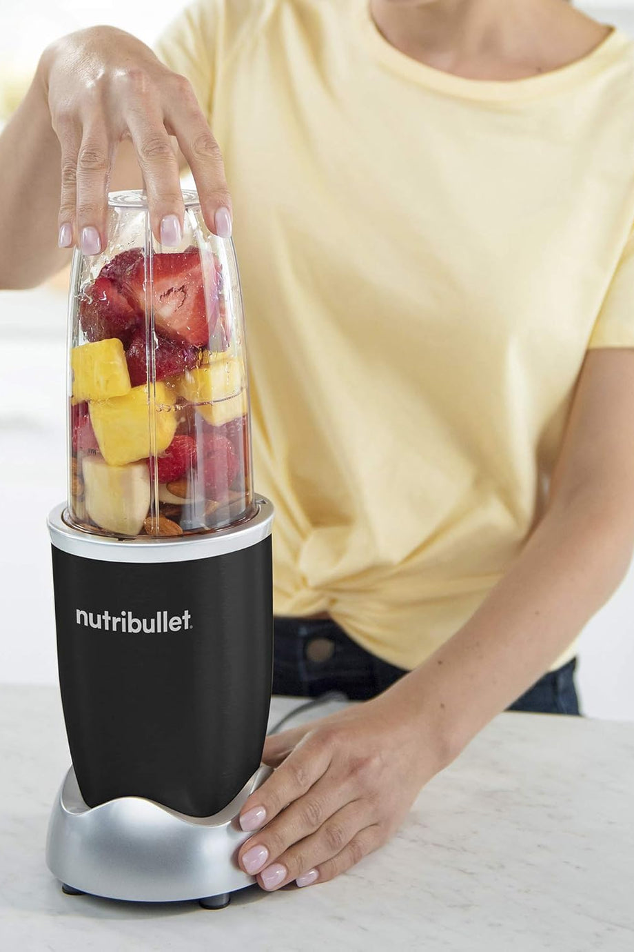Pro 900W Smoothie Mikseri, Kompakt, Güçlü, 700 ml Bardak, Hızlı ve Kolay Kullanım