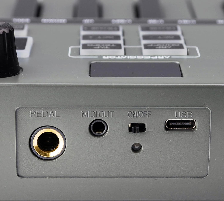 Go 25 Tuşlu USB & Bluetooth MIDI Klavye Kontrolörü, 8 Aydınlatmalı Davul Pedalı, 8 Kontrol Düğmesi