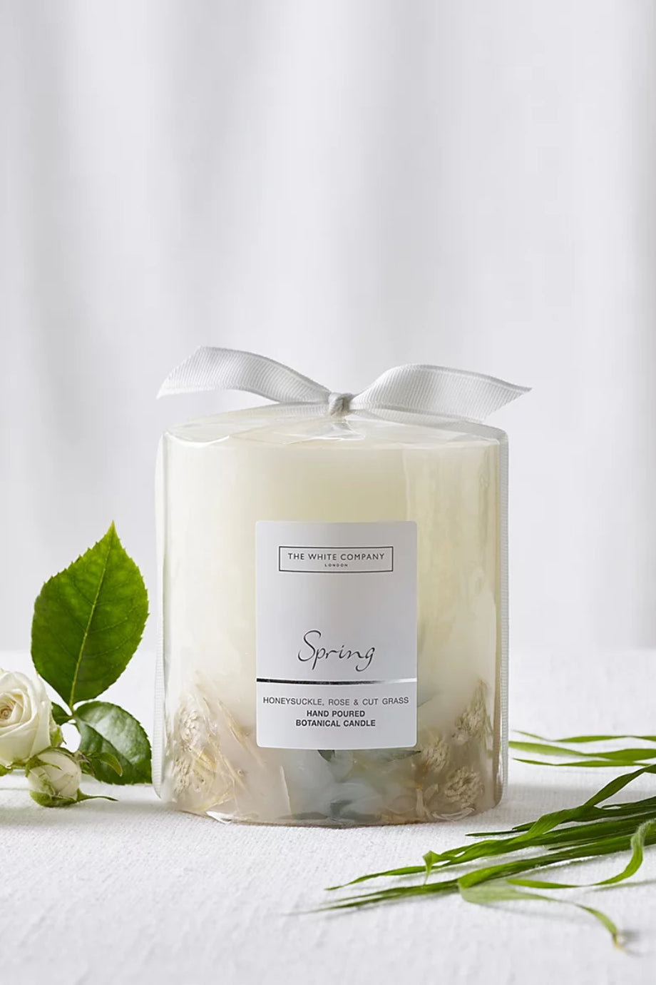 Spring Botanical Orta Boy Dekoratif Kokulu Mum 725 g