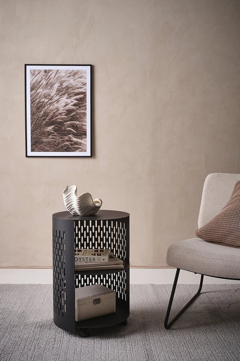 NÄS Sehpa Ø40 cm, Metal, Tekerlekli, Delikli Tasarım, İç ve Dış Mekana Uygun