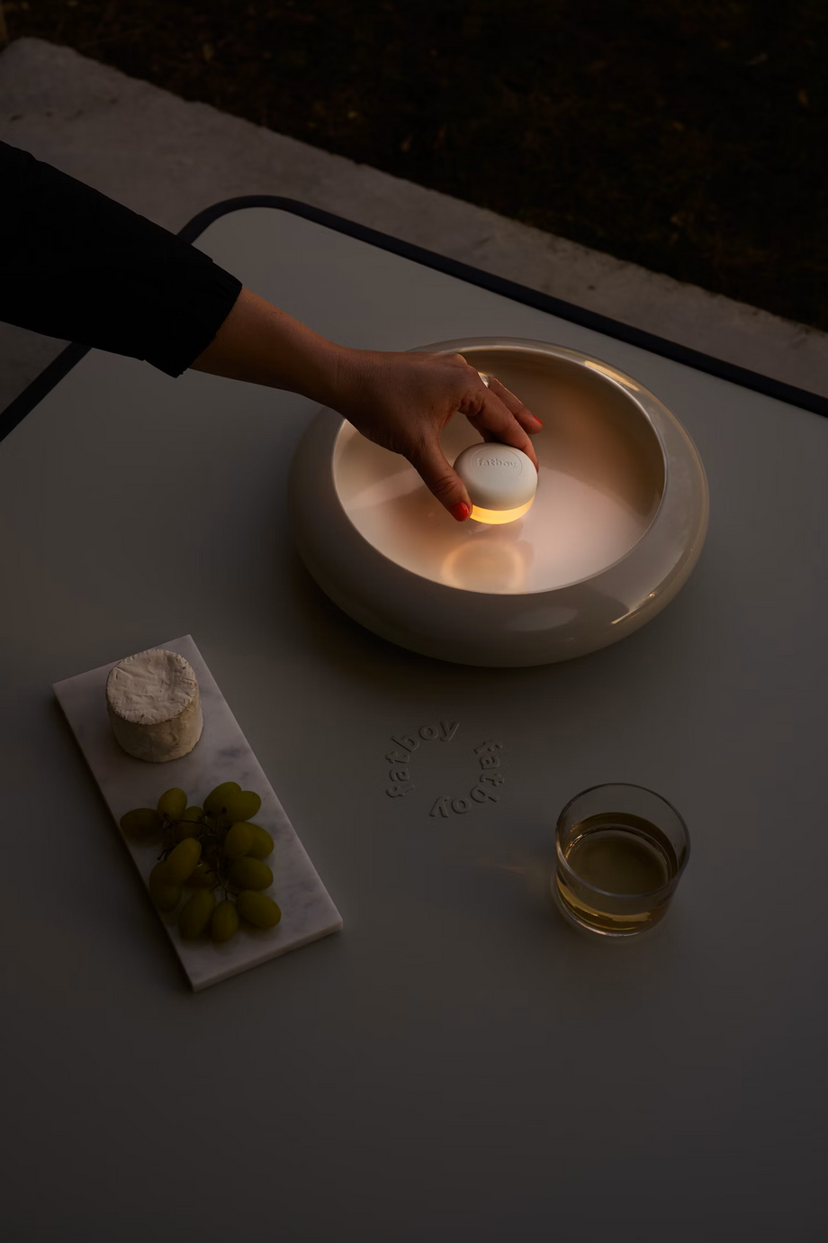 Paletti Modüler Dış Mekan Masası 90x90 cm Geri Dönüşümlü Malzeme Gri