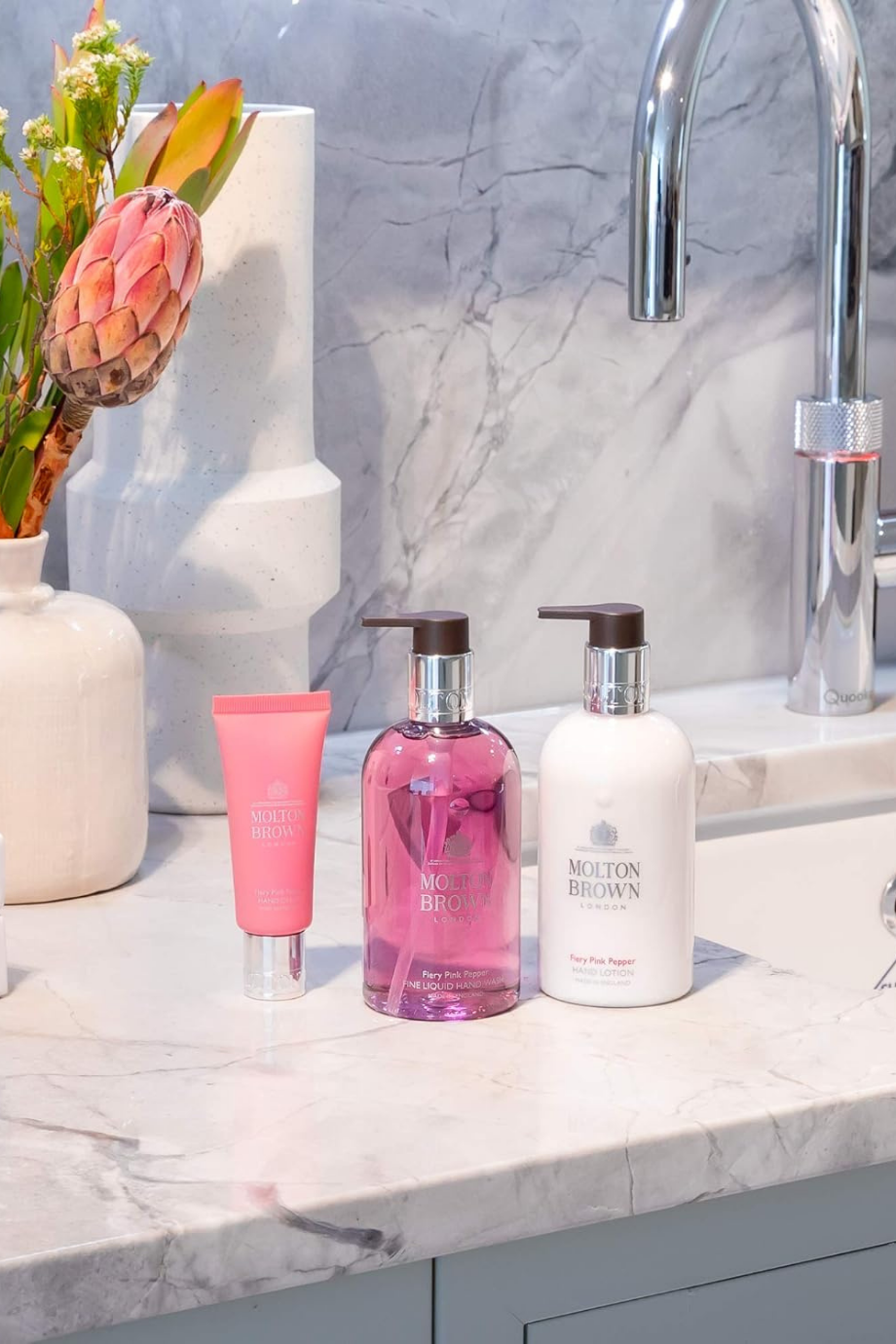 Fiery Pink Sıvı El Sabunu 300ml, Tüm Cilt Tipleri İçin