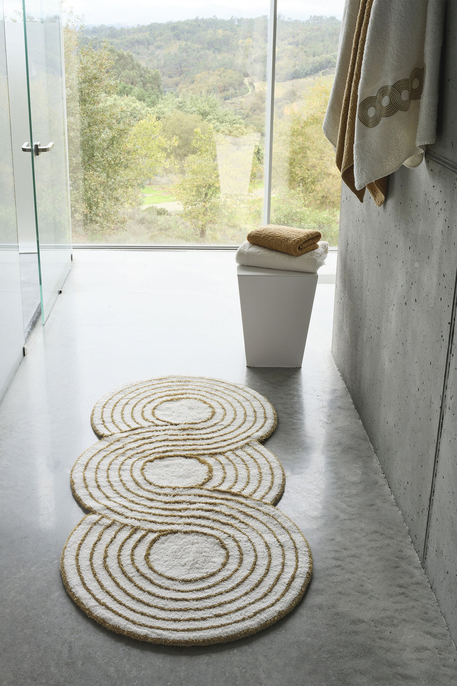 Infinity Banyo Halısı, Altın Infinity Simgeli