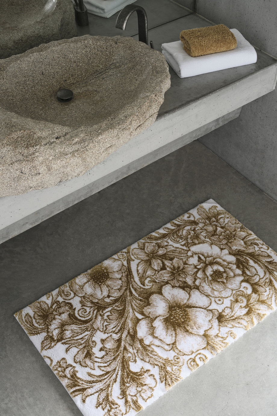 Bouquet Banyo Paspası, Çiçek Desenli Lüks Tasarım