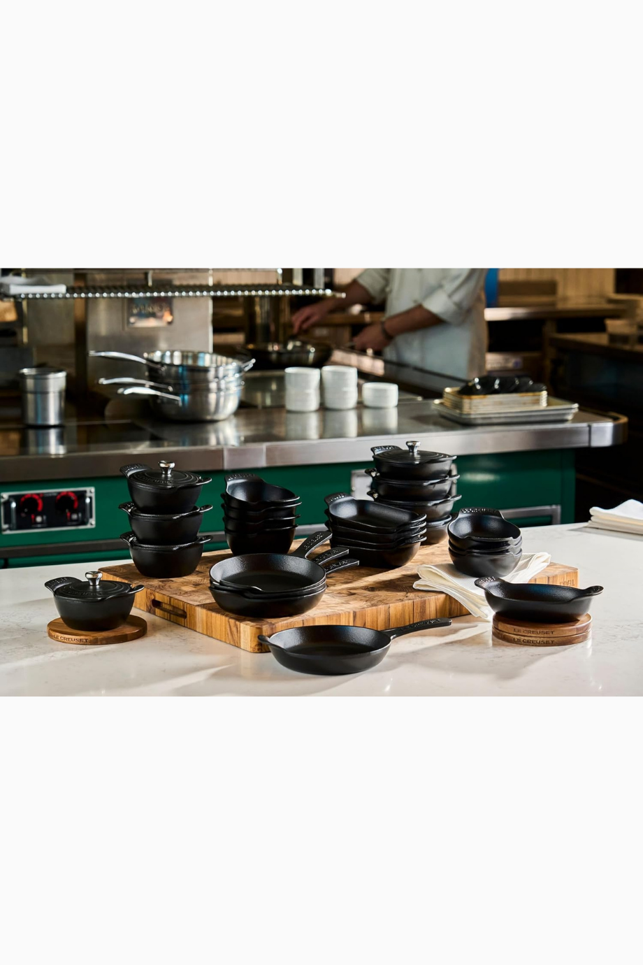 Emaye Dökme Demir Gourmand 4’lü Mini Manyetik Ahşap Altlık, Isıya Dayanıklı