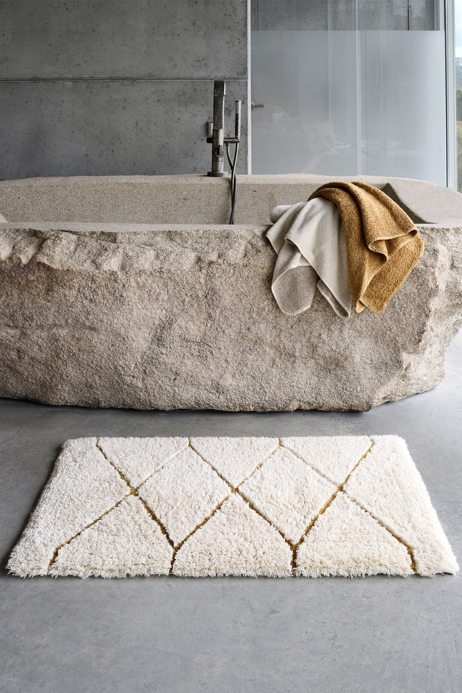 Heritage Banyo Paspası, Altın Detaylı Lüks