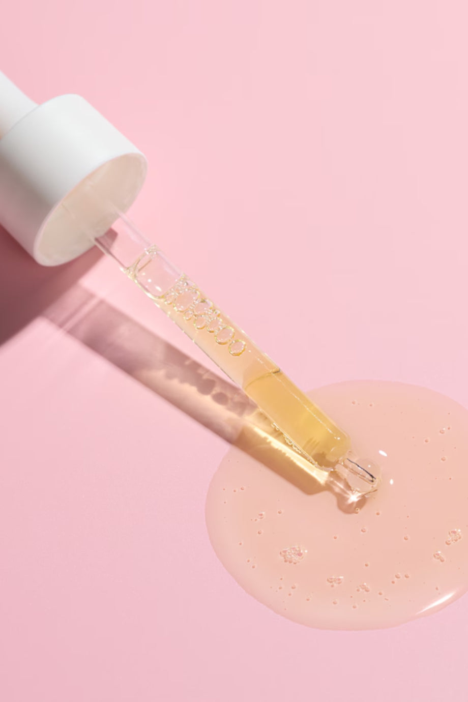 C Vitamini Aydınlatıcı Yüz Serumu 20 ml