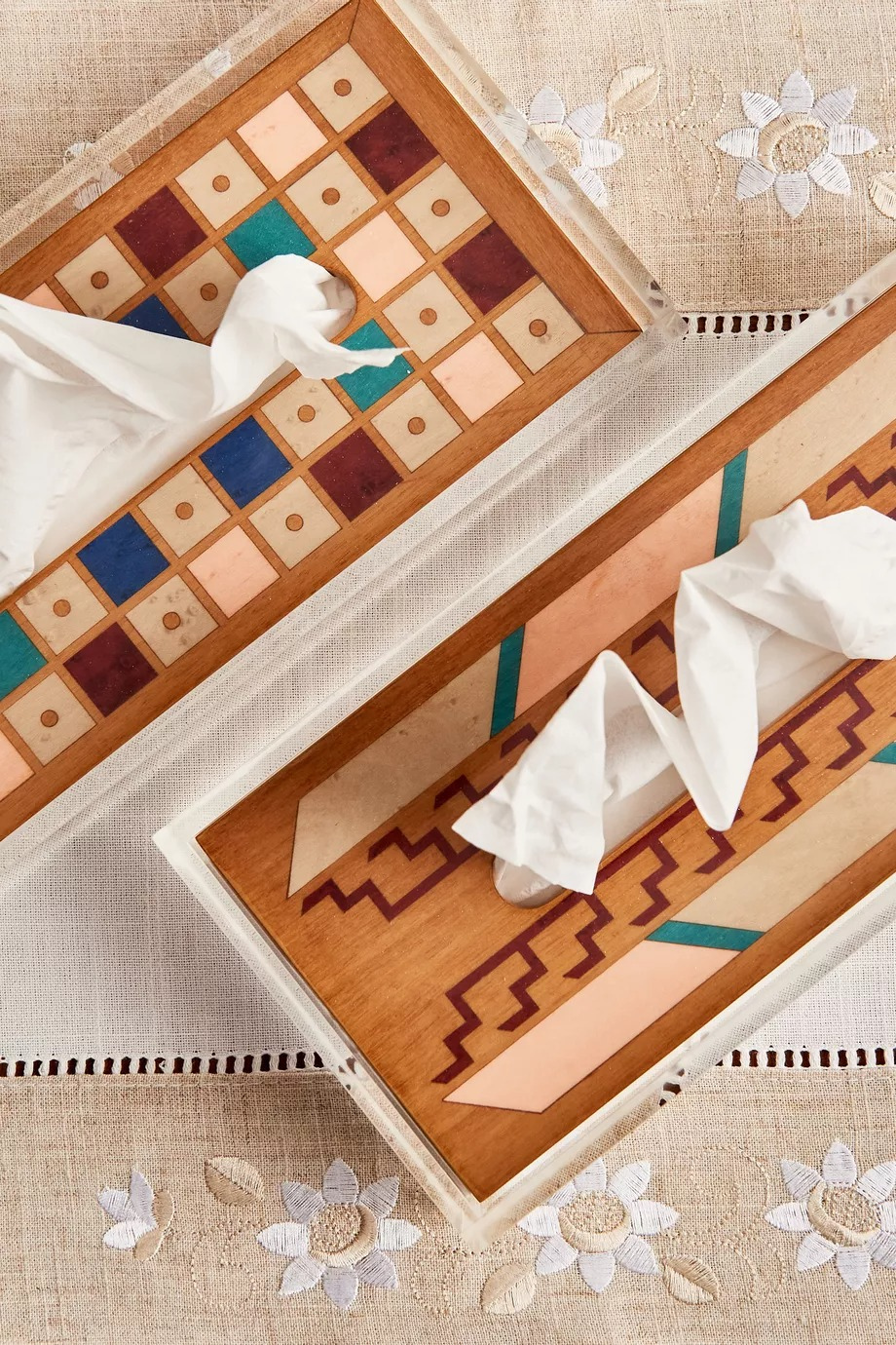 Voice of AYA Tissue Box, Ceviz Ağacı-İtalyan Veneer