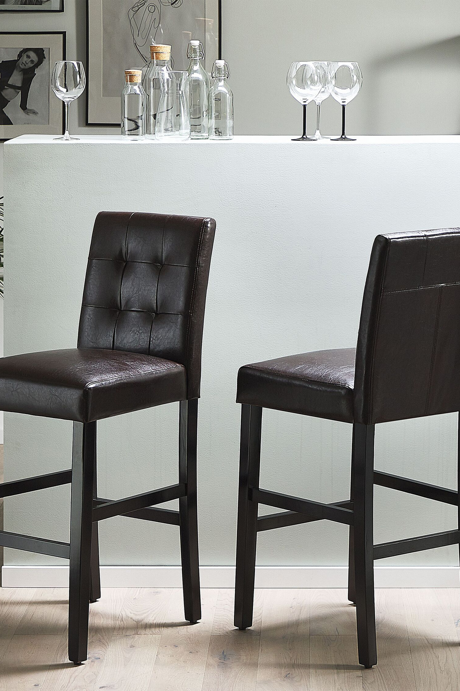 MADISON 2’li Kahverengi Deri Bar Sandalyesi, Tufted Sırtlı, Ahşap Ayaklı, 73 cm Oturum