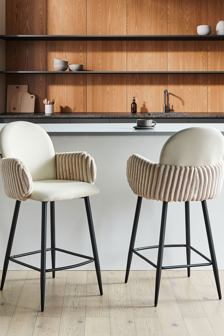 AMITY Açık Bej Kumaş 2'li Bar Sandalyesi Seti, Retro Stil, 66 cm Oturum, Su Geçirmez