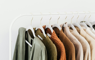 Kadın Giyimde Mevsimlere Göre Renk Uyumu Tablosu