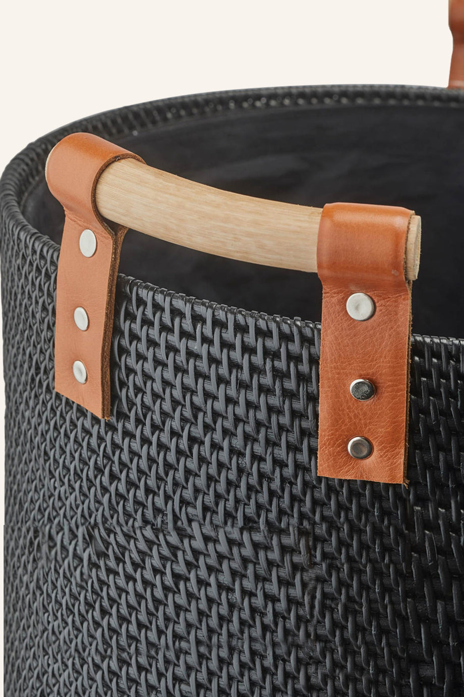 CINO Kirli Sepeti 58 L, Rattan, 60 cm Yükseklik, Deri Saplı, Keten Torbalı