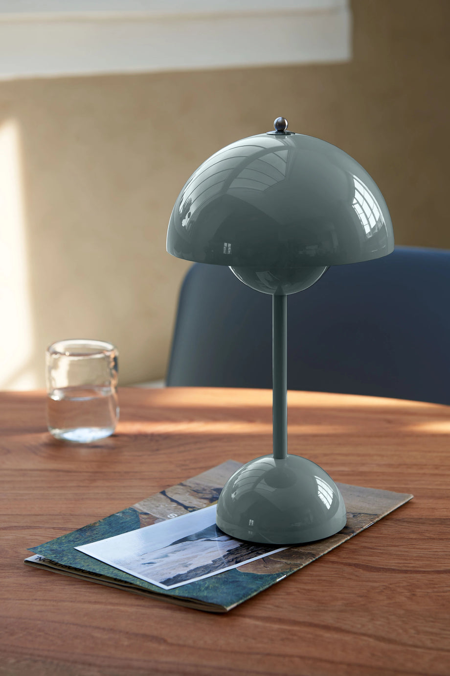 Flowerpot VP9 Masa Lambası, Şarjlı, LED, Verner Panton