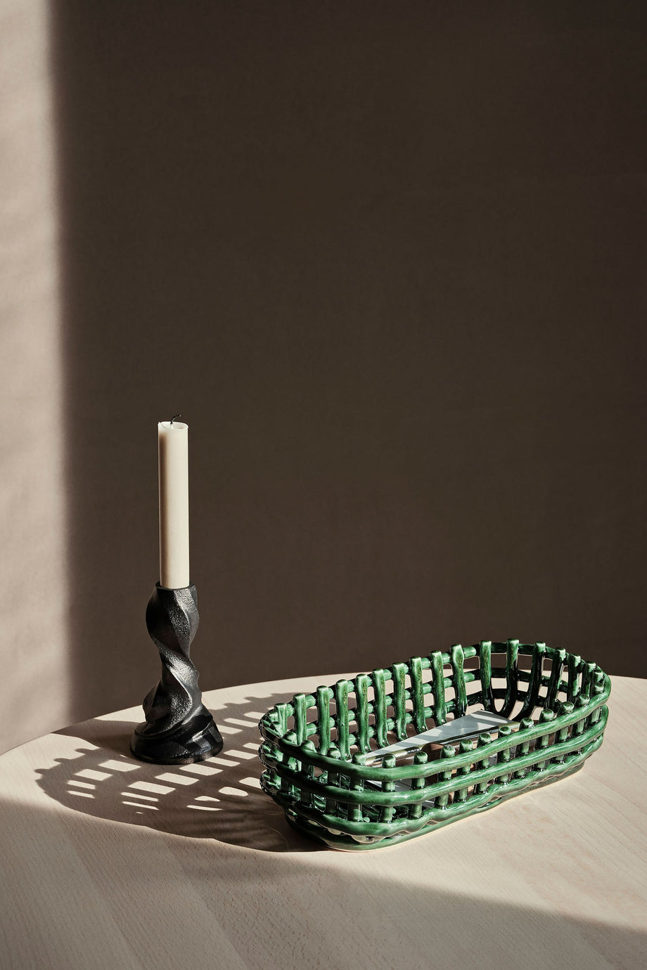 Ferm LIVING Seramik Sepet, El Yapımı, Örgülü Tasarım, Sırlı Yüzey, 15x30 cm