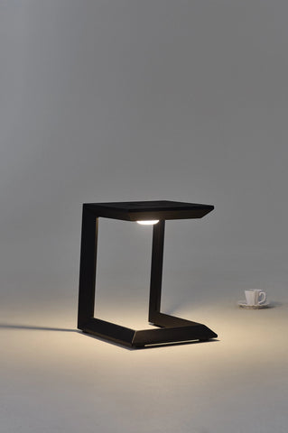 SOLO LED Solar Sehpa IP65, 12 LED, USB Şarjlı, 48 cm Yükseklik, Dış Mekan Alüminyum Masa