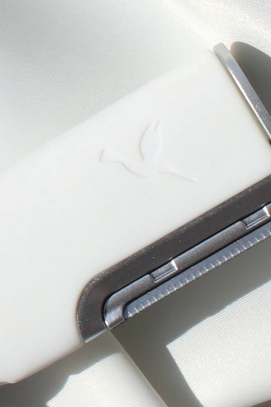 LUXE 1 Kit, Evde Dermaplaning Cihazı ile Pürüzsüz, Parlak ve Genç Cilt