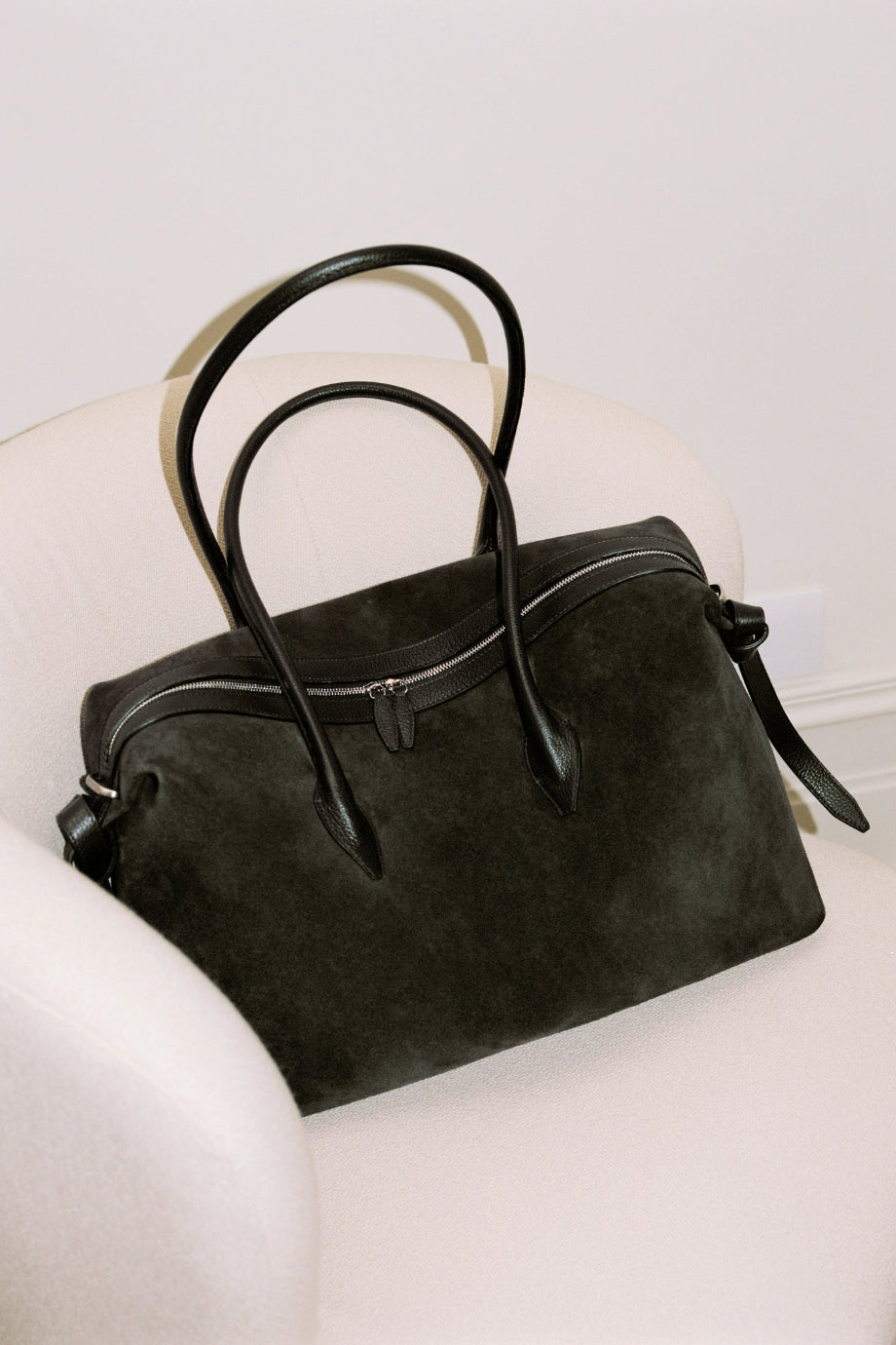 Large Brioche Duffle Süet Lüks, El İşçiliği İtalyan Omuz ve Seyahat Çantası