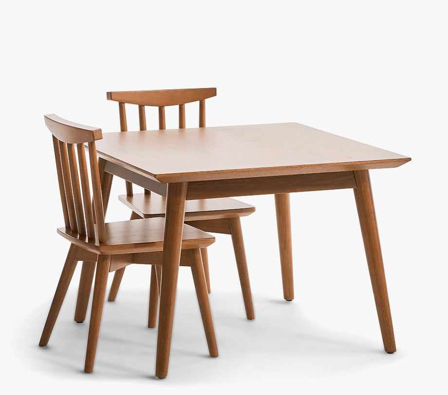 Mid-Century Tasarımıyla West Elm x PBK İlk Oyun Masası, Çocuklar İçin Özel Alan