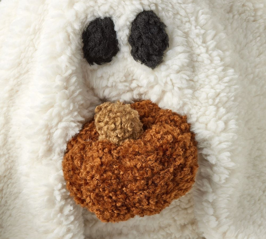 Gus the Ghost ve Balkabağı Yastık Kılıfı, %100 Geri Dönüştürülmüş Polyester