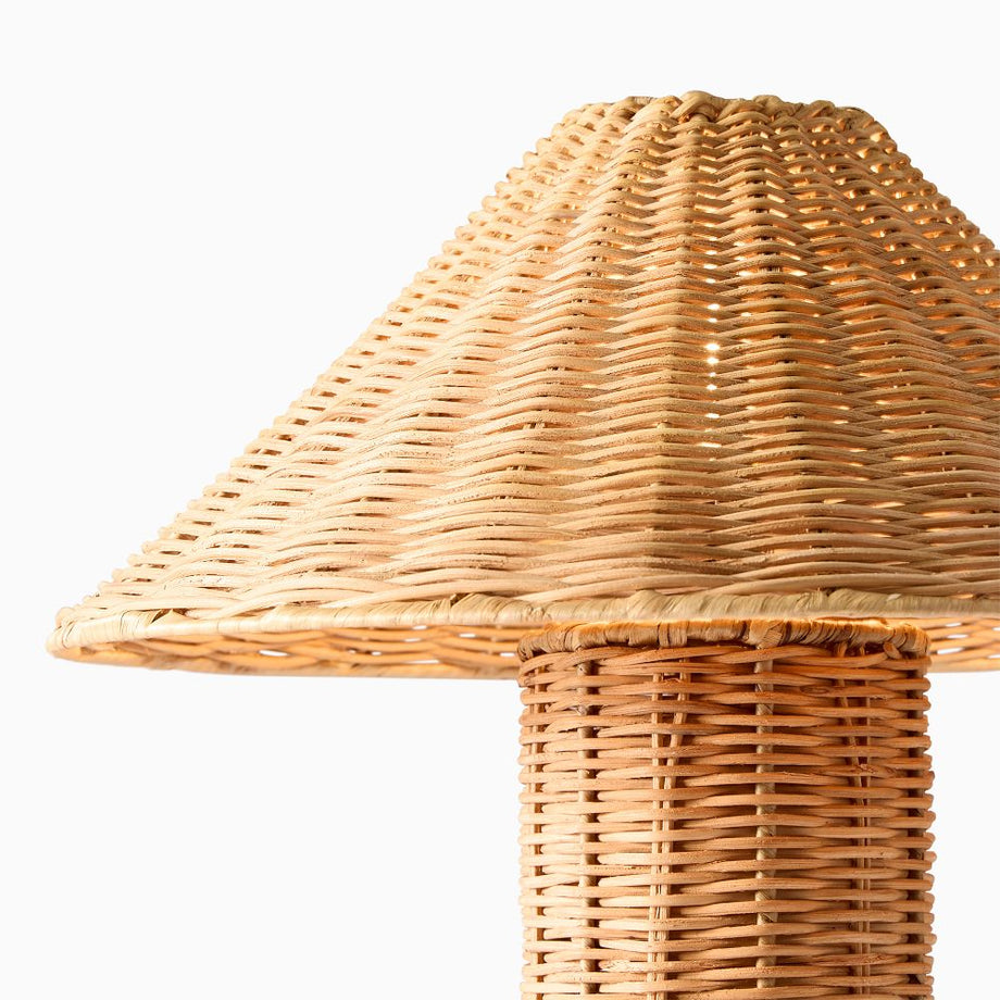 Amelia Dokuma Masa Lambası, Rattan Tabanlı Modern ve Şık Tasarım