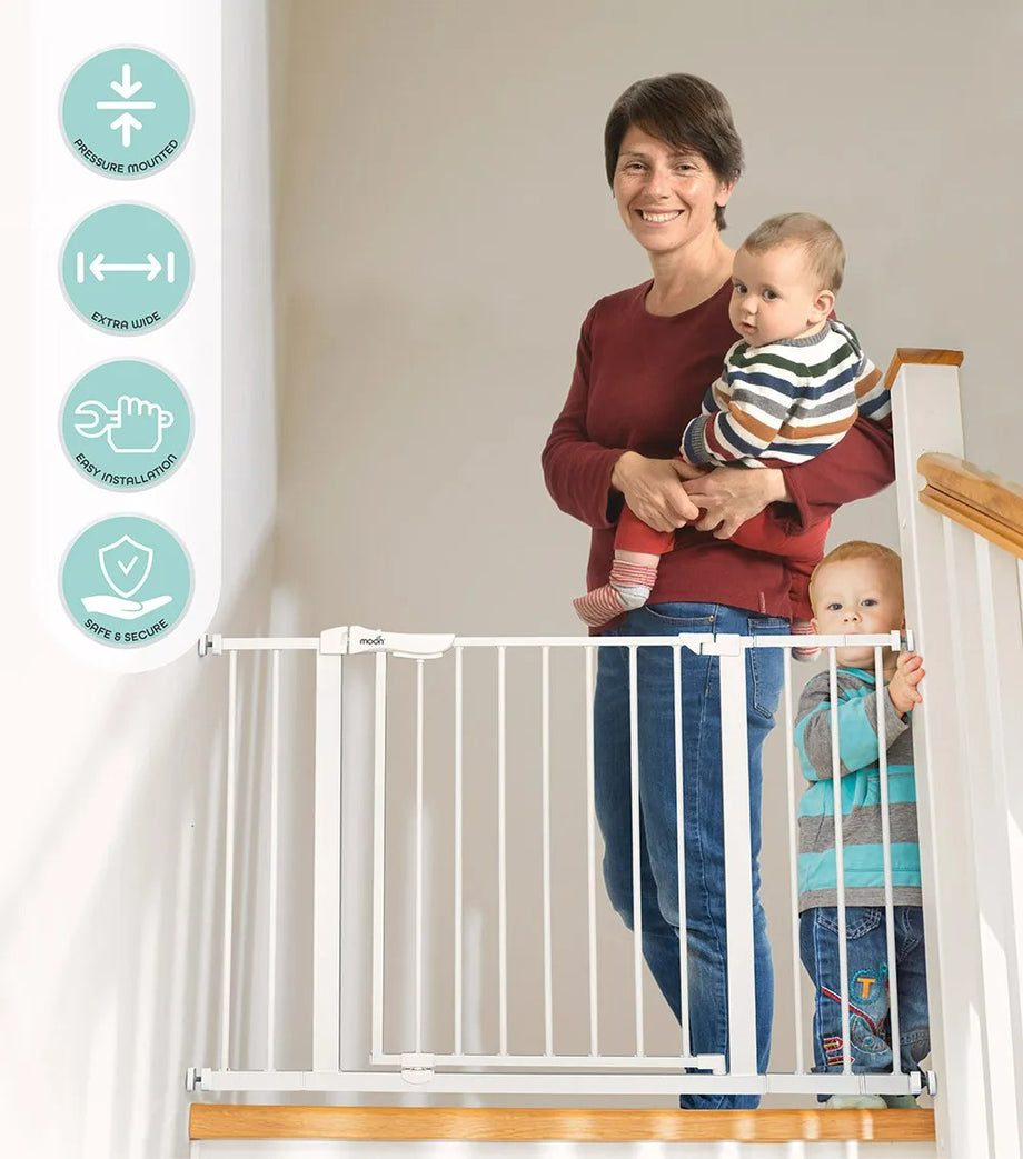 Moon Emniyet Metal Kapısı,Beyaz | 74,5-114 cm Genişlik, 7 cm ve 14 cm Uzatma, Basınçlı Kurulumlu