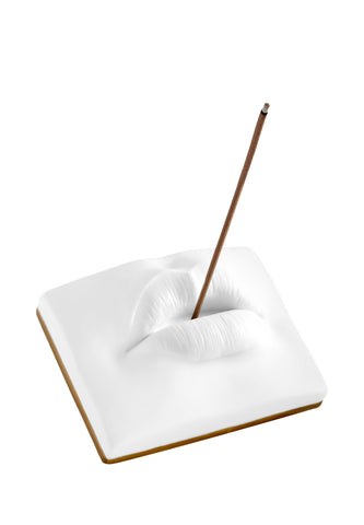 Dudak Şeklinde Tütsülük Şıklık ve Zarafetin Buluşması