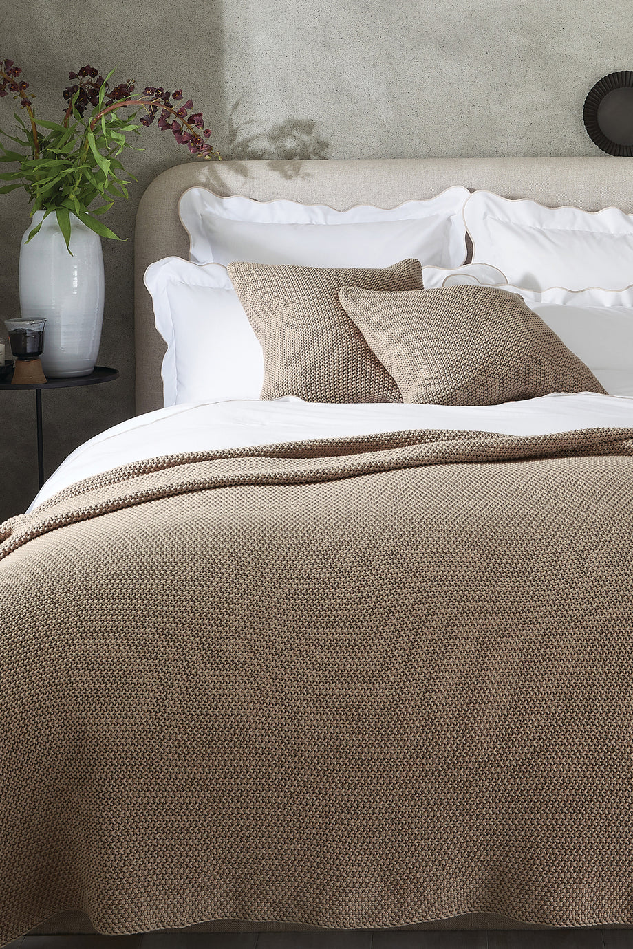 Yumuşak Pamuklu Lyra Örgü Atkı ile Şık ve Konforlu Dekorasyon, Kahverengi