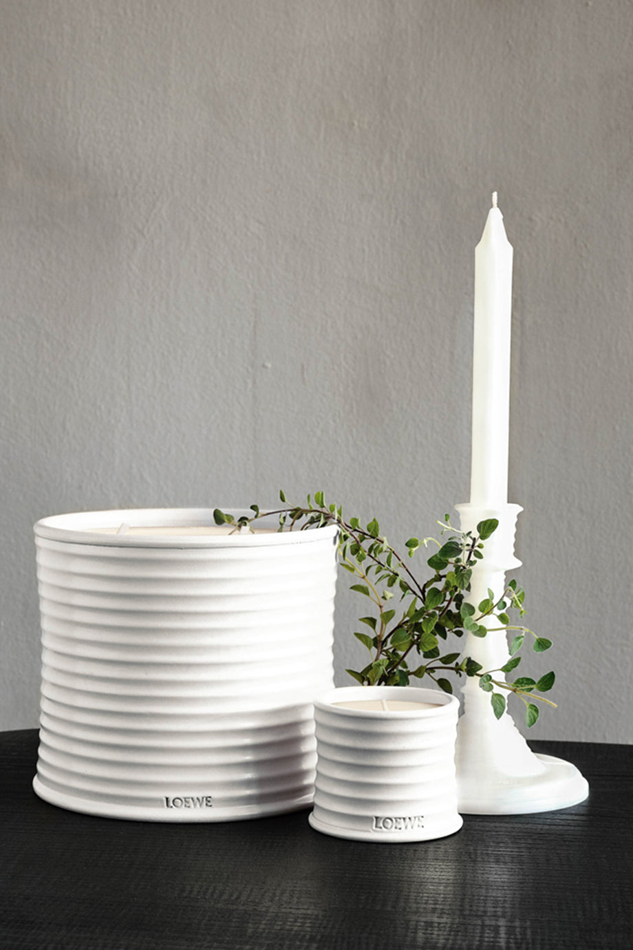 Taze Kekik Kokulu Loewe Oregano Mum ile Şık Atmosfer 170G