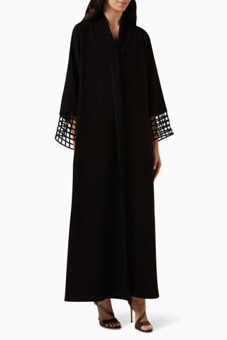 Şal Yaka Abaya Modern Tasarım Geleneksel Dokunuş ile Birleşiyor