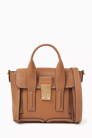 Mini Pashli Camel Çanta Düz Deri, Altın Aksamlı, İkonik ve Şık Tasarım