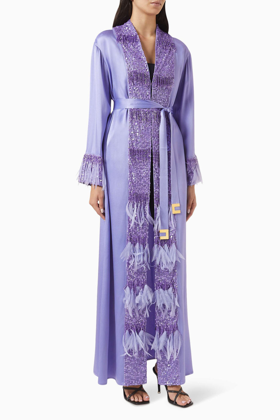 Şık İpek Kaftan Elbise Dantel İşlemeli Uzun Kollu ve Metal Kemerli Tasarım