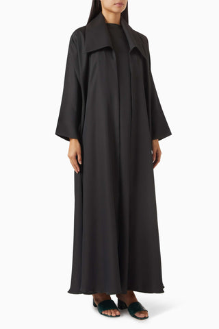 Şıklığı Yansıtan 3 Parça Abaya Seti Modaya Uygun Tasarım ile Her Anınıza Eleganlık Katın
