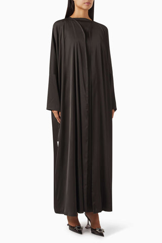 Şık ve Zarif 3 Parça Abaya Seti ile Modest Moda Deneyimi